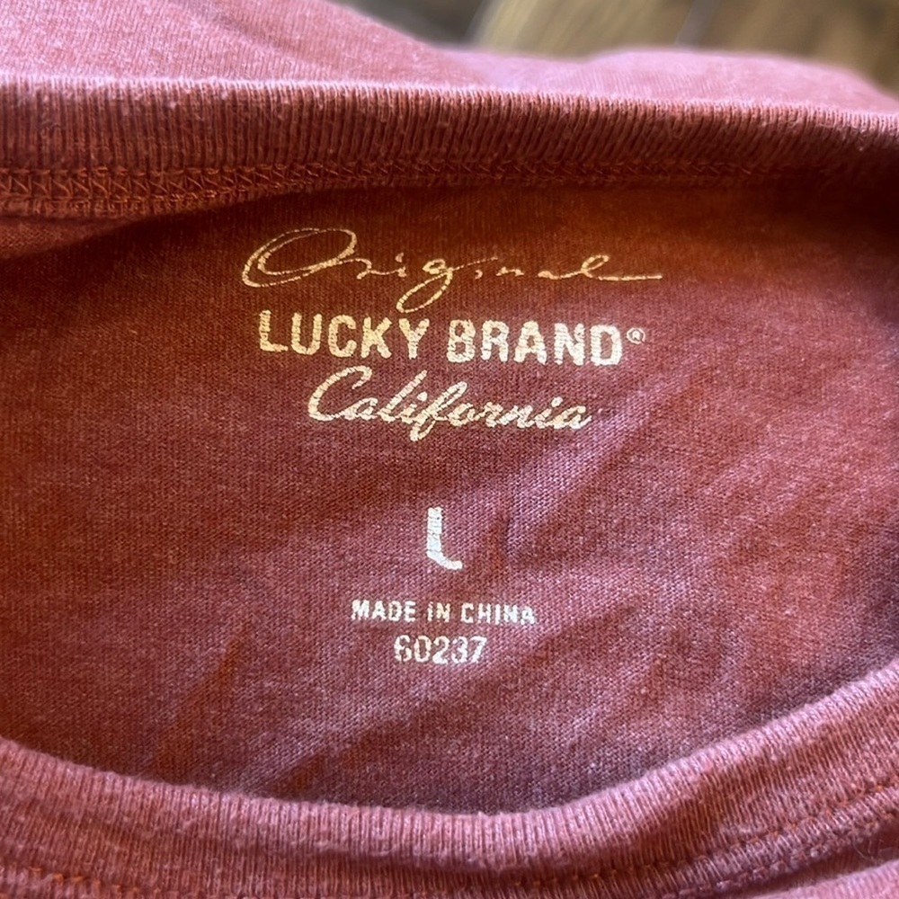 Boys Lucky Brand T-shirt - Size Large